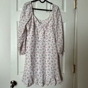Hollister flower dress - never worn